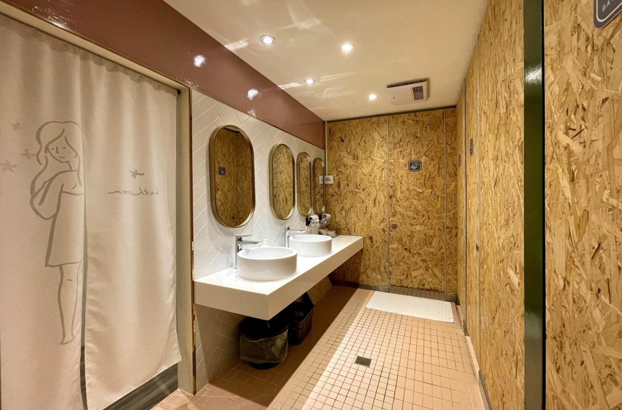 Funtime Hostel Chiayi City Luaran gambar